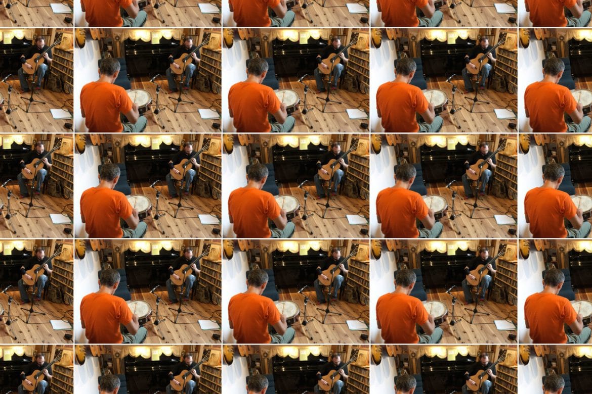 Cristián Alvear + Seijiro Murayama - Karoujite, a repeated image of the two musicians performing in the studio.